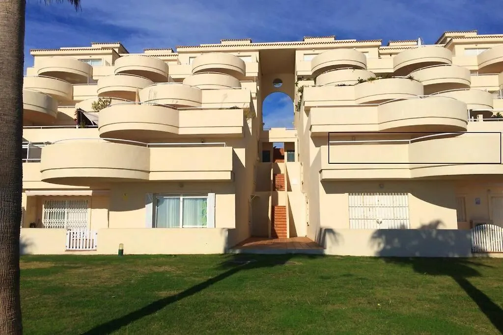 Penthouse Bermuda Beach 2 埃斯特波纳 公寓